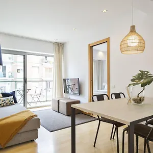 lugaris-rambla.topbarcelonahotels.com/